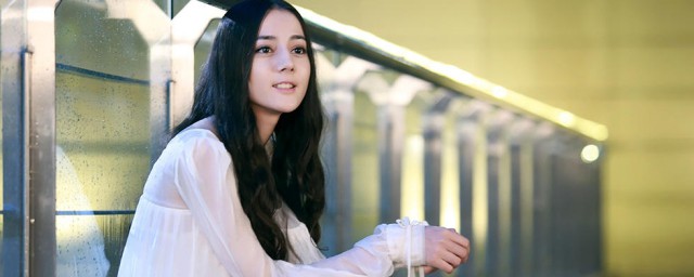 列出如下5名演员(现有10名演员,每人都能)