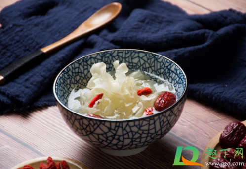 银耳吃着脆脆的熟了吗(煮熟的银耳是脆脆的吗) 银耳吃着脆脆的熟了吗(煮熟的银耳是脆脆的吗)