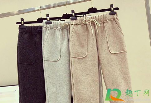 奶奶裤可以配马丁靴吗(女士老爹裤配马丁靴可以吗)