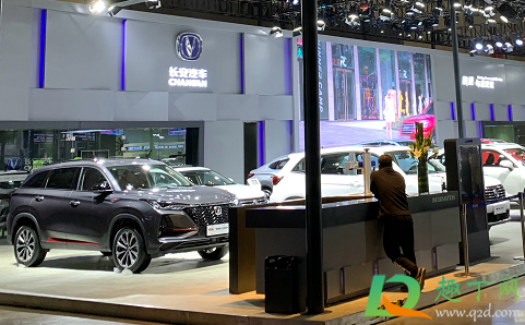 车展和4s店买车哪个划算2021(一般车展买车比4s买车便宜多少)