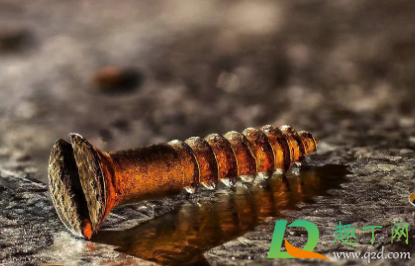 洗衣机固定螺丝在哪里(滚筒洗衣机固定螺栓在哪里)