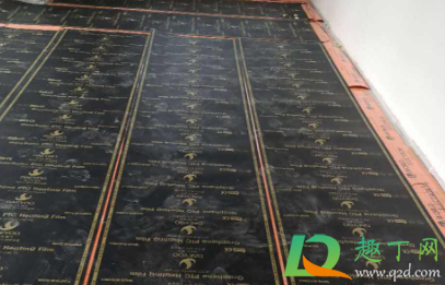 石墨烯地暖是什么样子(石墨烯地暖是怎么回事)