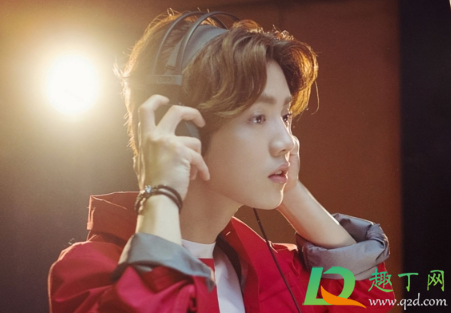 鹿晗七龙吐珠事件是真的吗(鹿晗的九龙珠事件) 鹿晗七龙吐珠事件是真的吗(鹿晗的九龙珠事件)