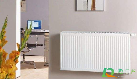 暖气不热放水放到什么程度就不用放了呢(暖气不放水能热吗)