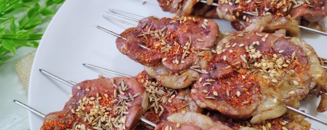 烧烤要好吃全靠这些调料(烧烤什么调料好)