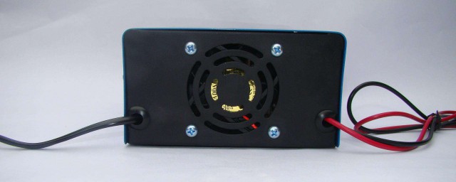 给汽车电瓶充电有要求吗(汽车电瓶是不是要充电)