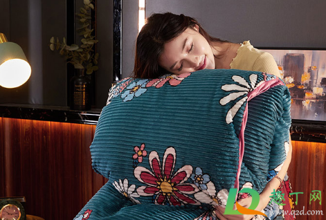 带绒的被套是不是容易跑被子(为什么绒被套会跑) 带绒的被套是不是容易跑被子(为什么绒被套会跑)