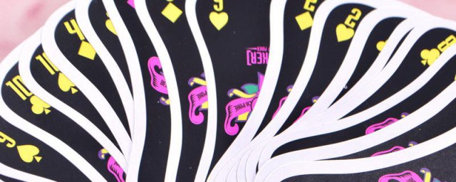 纸牌塔搭牌教程(纸牌搭高塔怎么搭)