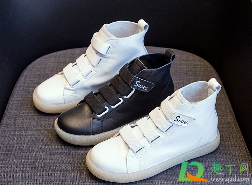 牛筋底鞋子走路响是不是质量不行(牛筋底的鞋怎样才能不响) 牛筋底鞋子走路响是不是质量不行(牛筋底的鞋怎样才能不响)