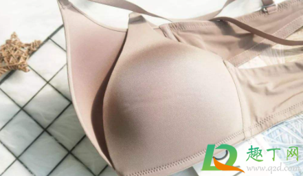 内衣空杯是因为罩杯选大了吗(胸罩穿着空杯是大小选错了么)