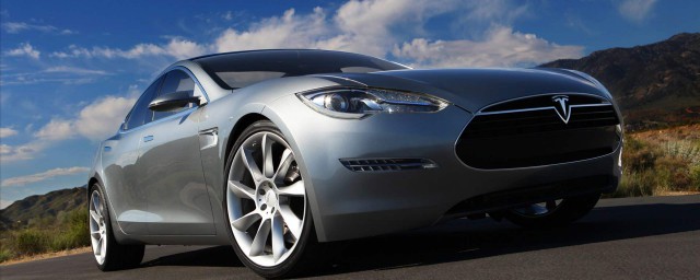 柴油机冒黑烟应该注意这两个问题了(柴油机冒黑烟不要急,老师傅教你一招轻松解决!)