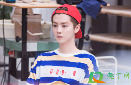 鹿晗七龙吐珠事件是真的吗(鹿晗的九龙珠事件)