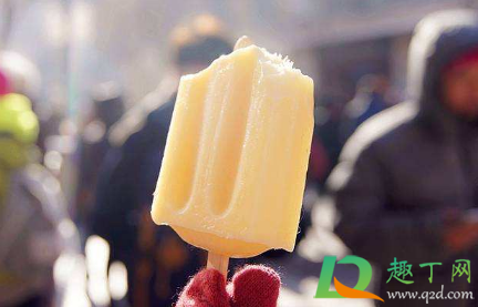 冬天深夜吃雪糕怎么发朋友圈幽默讨喜(吃雪糕发朋友圈说说幽默) 冬天深夜吃雪糕怎么发朋友圈幽默讨喜(吃雪糕发朋友圈说说幽默)