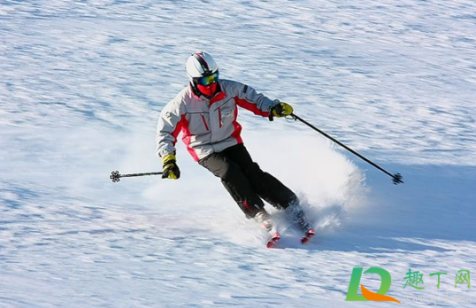 滑雪上午好还是下午好(为什么下午是最好的滑雪时间)