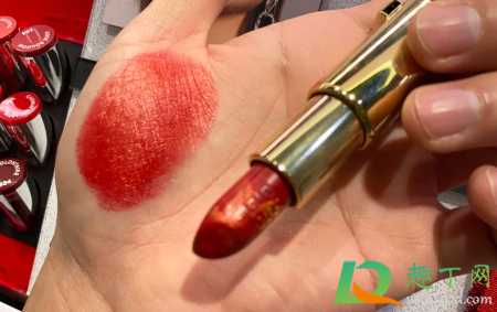 纪梵希新年限定鎏金口红888什么颜色(纪梵希888色号)