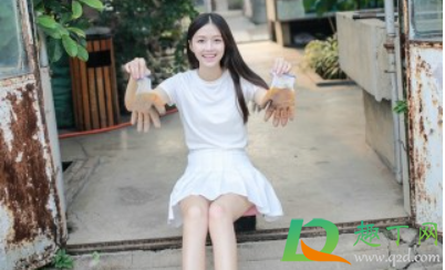 平胸怎么穿内衣显大(平胸显大穿什么内衣)