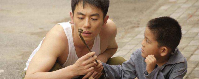 关于男主人公的简介信息(主人公的介绍)