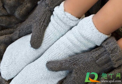 冬天手脚冰凉怎么调理(夏天手心热,冬天手脚冰凉怎么调理)