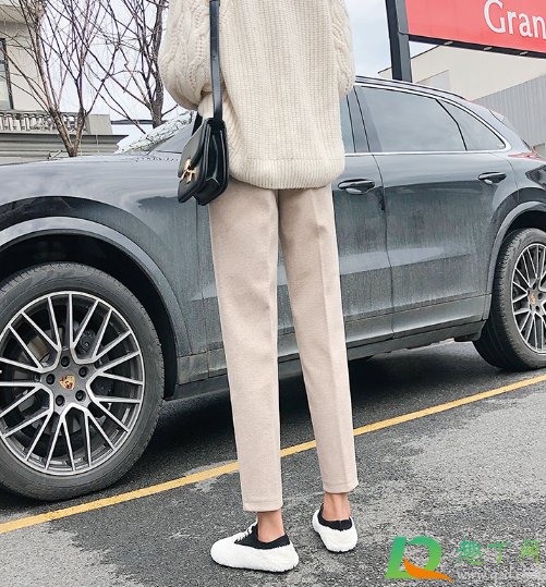 奶奶裤可以配马丁靴吗(女士老爹裤配马丁靴可以吗) 奶奶裤可以配马丁靴吗(女士老爹裤配马丁靴可以吗)