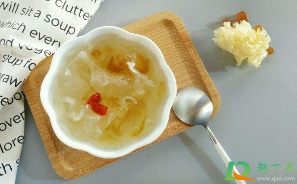 银耳先洗再泡发还是先泡发再清洗(银耳先泡发还是先撕碎) 银耳先洗再泡发还是先泡发再清洗(银耳先泡发还是先撕碎)