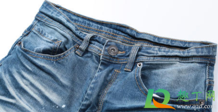 牛仔裤有油漆用松节油能洗干净吗(休闲裤上的油漆怎么洗掉)