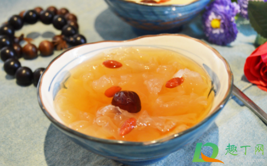 银耳吃起来脆脆的好还是软的好(银耳脆的和软的哪个更有营养?)