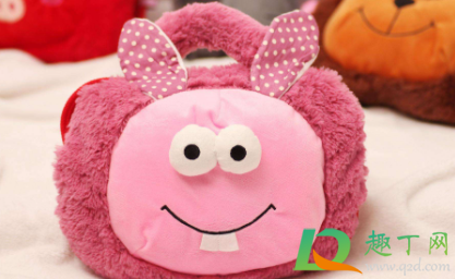 充电暖宝宝怎么用(怎么用充电宝给暖宝宝充电)