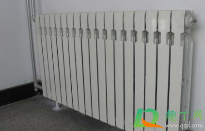 老铸铁暖气片要不要换(老铸铁暖气片怎么拆)