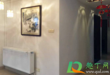 暖气片安装会破坏墙吗(暖气片不靠墙能装吗)