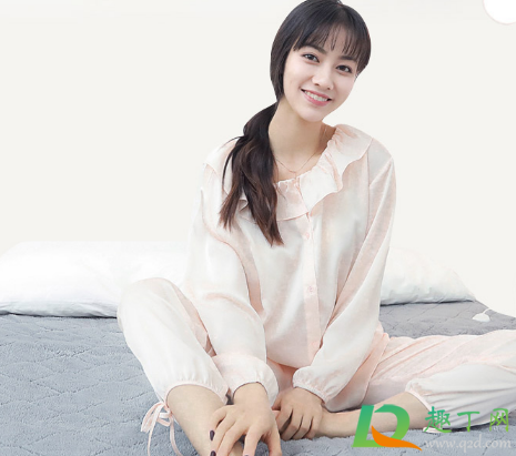 电热毯是不是正反两面都可以铺(电热毯正反面反过来铺有没有用)