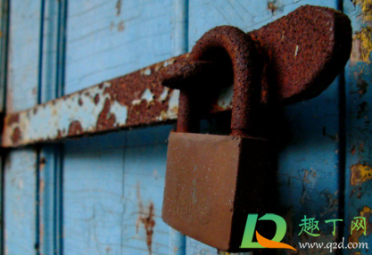 裤子锈印如何清洗(裤子上生锈的污渍怎么洗)