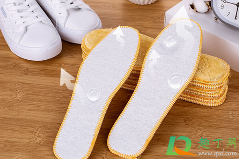 为什么冬天鞋垫容易湿(为什么每天鞋垫都是湿的) 为什么冬天鞋垫容易湿(为什么每天鞋垫都是湿的)