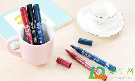 记号笔怎么擦掉桌子上(记号笔弄到桌子上怎么去除)