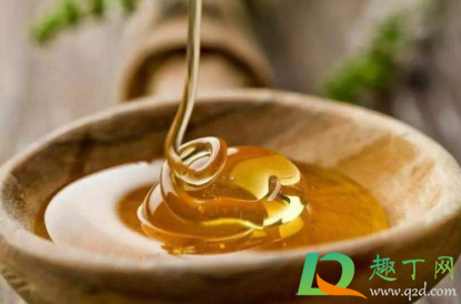 蜂蜜稀如水是怎么回事(蜂蜜很稀是什么原因) 蜂蜜稀如水是怎么回事(蜂蜜很稀是什么原因)