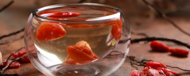 枸杞吃不对有三大危害(吃枸杞对人体有害吗)