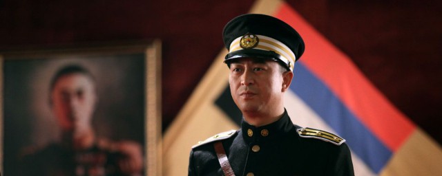 电视剧悬崖讲述了一个什么样的故事(悬崖电视剧讲述的内容)