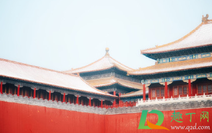 初冬仲冬隆冬是几月(初冬仲冬季冬)