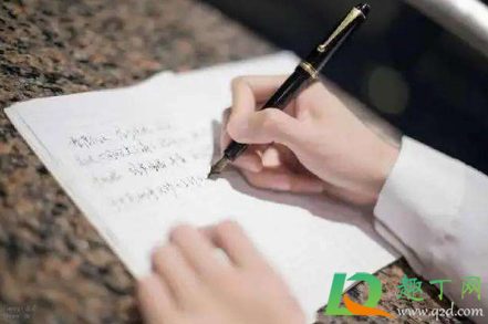 为什么冬天手冻了之后会变粗(手冻了会变粗吗)