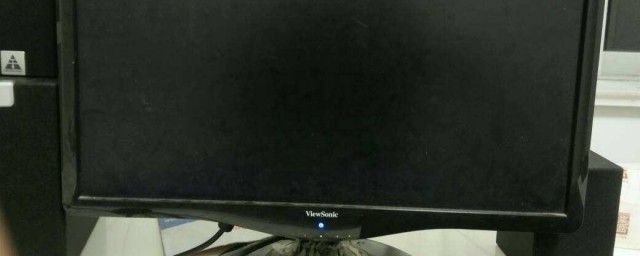 电脑开机为什么黑屏呢(为啥电脑开机是黑屏)