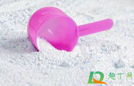 马桶洁厕灵的使用方法怎么用(洁厕灵如何使用)