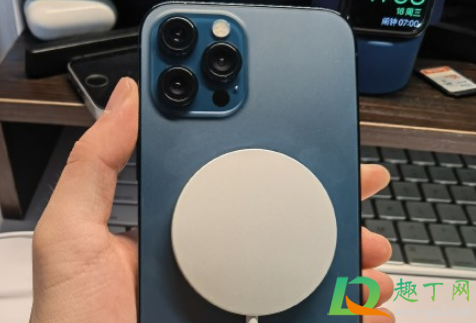 MagSafe充电器充电发热正常吗(magsafe充电过热)