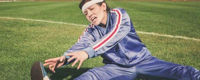 什么运动能够拉伸呢(都有什么拉伸运动)