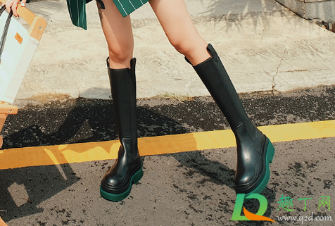 骑士靴脚踝褶皱怎么办(骑士靴脚踝处起皱) 骑士靴脚踝褶皱怎么办(骑士靴脚踝处起皱)