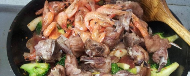 排骨和虾有何营养价值(排骨和虾哪个更补钙)