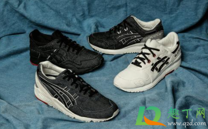 鞋子褪色到丝袜上怎么办(靴子掉色到袜子怎么处理) 鞋子褪色到丝袜上怎么办(靴子掉色到袜子怎么处理)