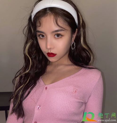 挂耳染掉色了自己能补色吗(挂耳染怎么补色) 挂耳染掉色了自己能补色吗(挂耳染怎么补色)