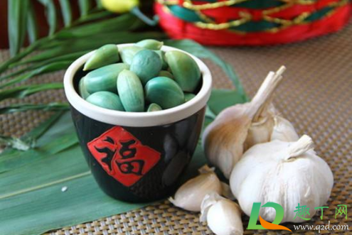 腊八蒜吃多了胃难受怎么办(喝了腊八蒜里的醋胃难受) 腊八蒜吃多了胃难受怎么办(喝了腊八蒜里的醋胃难受)