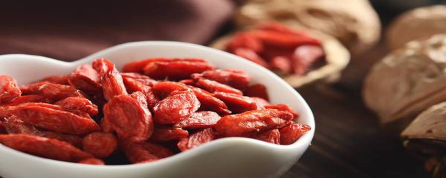 枸杞多样钓鱼法(枸杞做钓饵钓什么鱼)