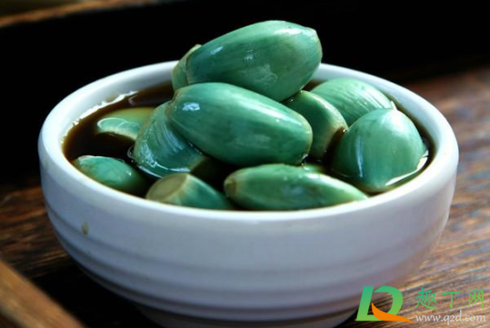 腊八蒜放盐了怎么办(腊八蒜为什么放盐)