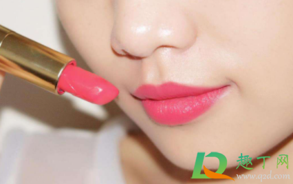 嘴角裂口一直不好怎么回事(嘴角一直裂不好怎么办)